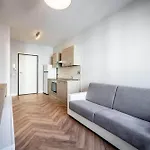 Yid Quiet Apartment With Parking